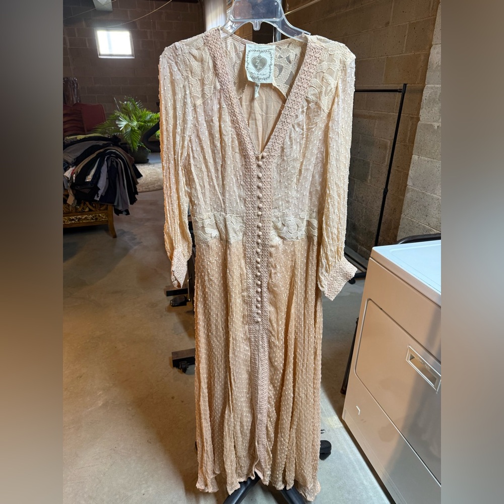 Elegant Dusty Pink Long Sleeve Dress